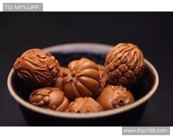 足球明星橄榄核雕艺术的魅力与传承探索之旅 足球明星橄榄核雕艺术的魅力与传承探索之旅