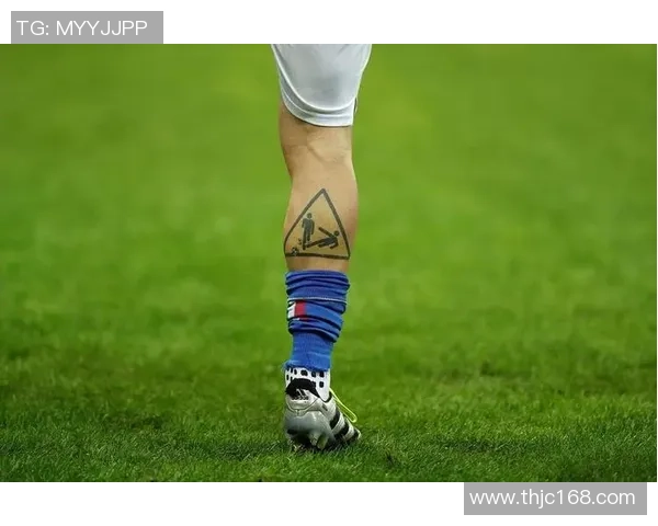 足球明星男士纹身图案推荐展现个性与热情的艺术选择 足球明星男士纹身图案推荐展现个性与热情的艺术选择